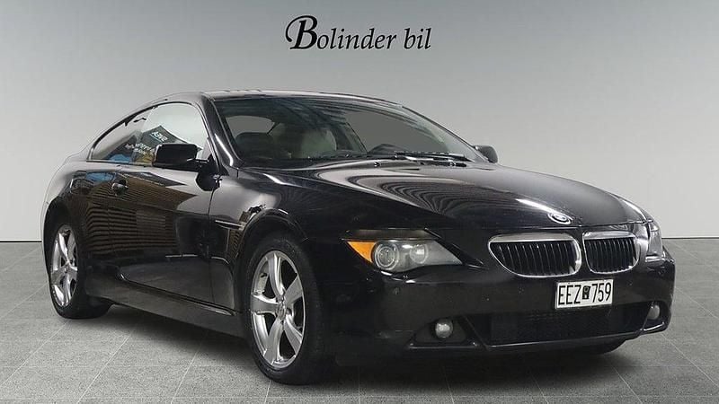 Svart Begagnad 2005 BMW 333 Sport Line Sportkupé | 98 900 kr - Bild 1/4