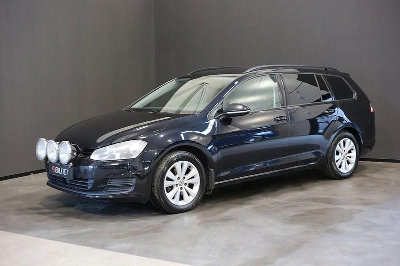 Begagnad VW Golf VII 105 HK (77 kW) 2014 Svart Kombi