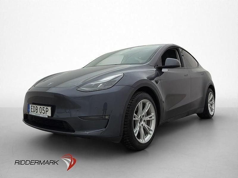 Begagnad Tesla Model Y Long Range AWD 378 kW (514 HK) 2022 Grå SUV
