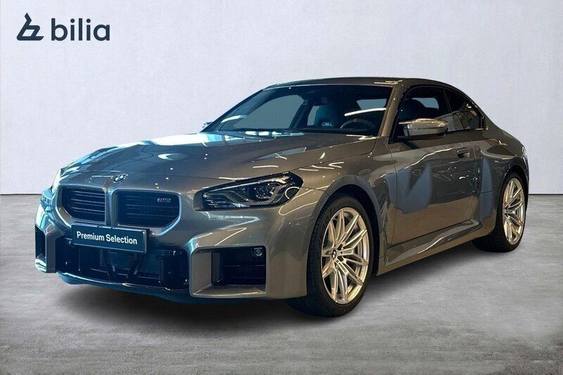 Grå Begagnad 2024 BMW M2 M Sport Sportkupé | 949 900 kr (Lite dyr) - Bild 1/3