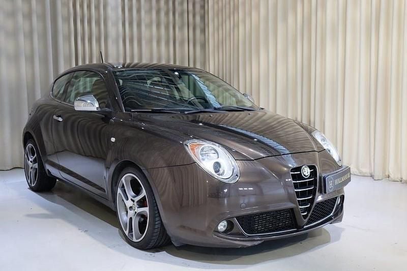 Begagnad Alfa Romeo MiTo 120 HK (88 kW) 2012 Brun Halvkombi