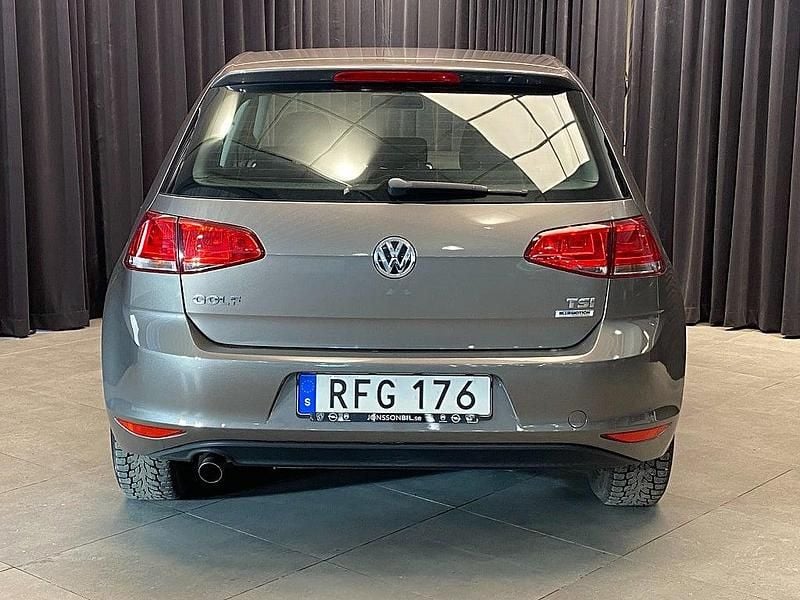 Begagnad VW Golf VII 110 HK (80 kW) 2016 Grå Halvkombi