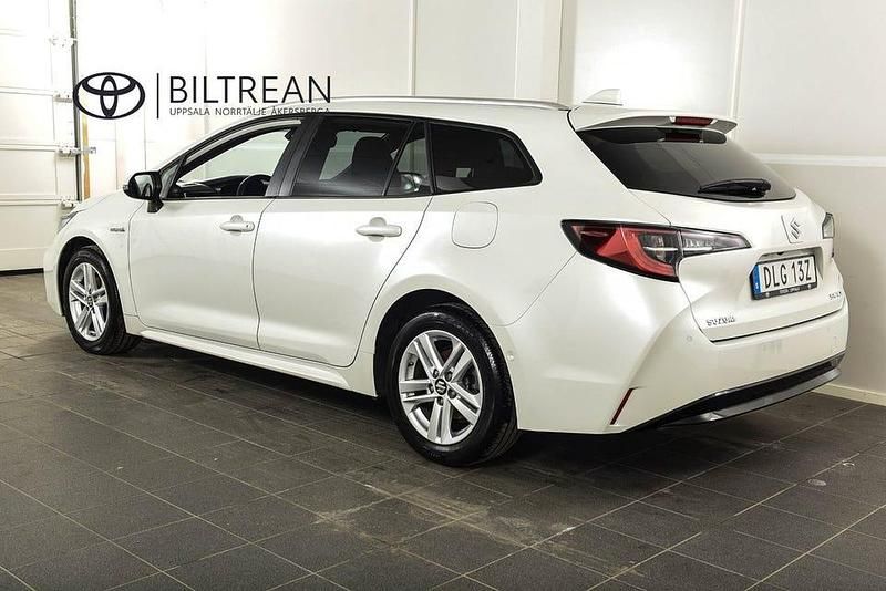 Begagnad Suzuki Swace 122 HK (89 kW) 2021 Vit Kombi