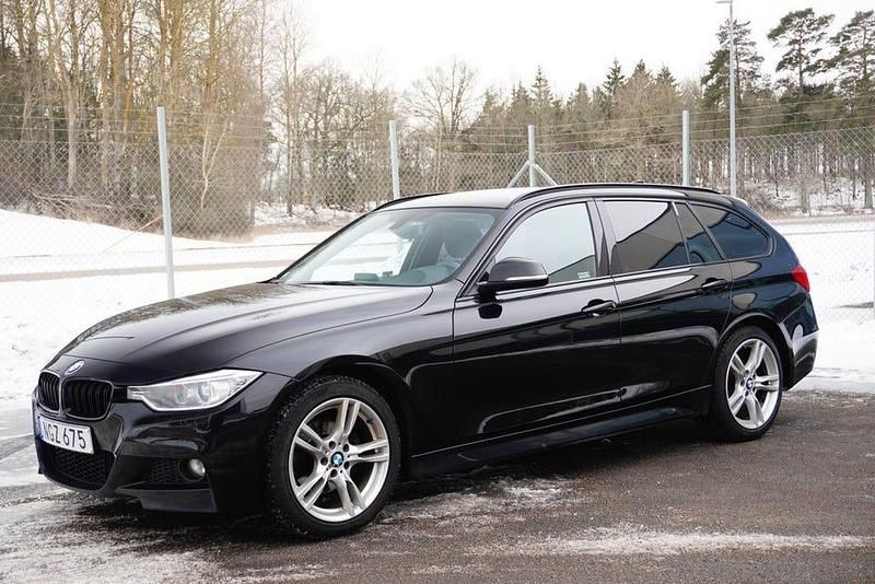 Begagnad BMW 320 M Sport 184 HK (135 kW) 2013 Svart Kombi
