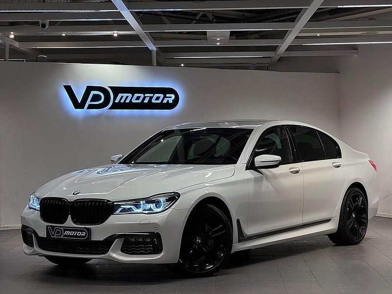 Begagnad BMW 740 Executive 320 HK (235 kW) 2016 Vit Sedan