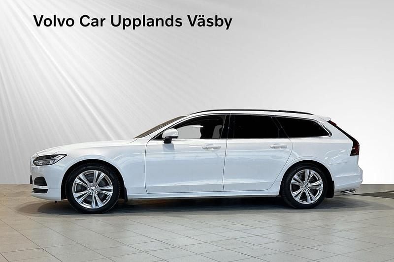 Vit Begagnad 2023 Volvo V90 Core Kombi | 389 900 kr (Marknadspris) - Bild 1/3