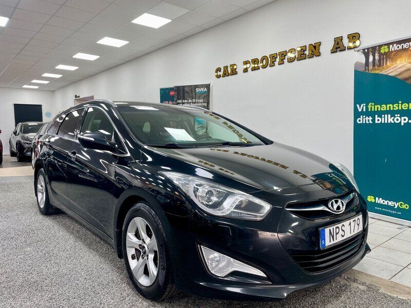 Svart Begagnad 2015 Hyundai i40 Kombi | 74 900 kr (Lite dyr) - Bild 1/4