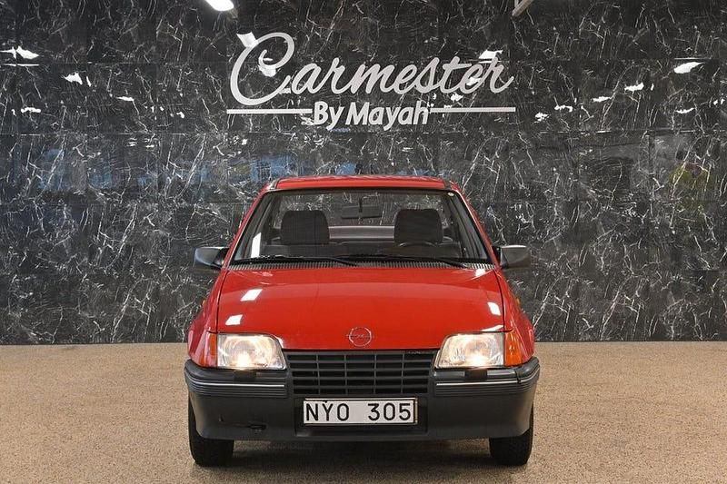 Begagnad Opel Kadett 75 HK (55 kW) 1988 Röd Sedan