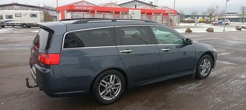 Begagnad Honda Accord 140 HK (102 kW) 2008