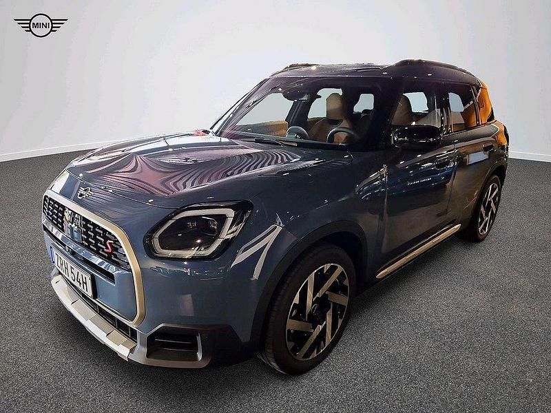 Blå Ny 2024 Mini Countryman SUV | 474 900 kr (Marknadspris) - Bild 1/4