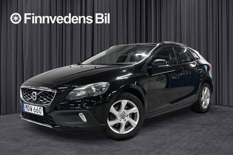 Svart Begagnad 2015 Volvo V40 CC Business Edition Kombi | 119 000 kr (Lite dyr) - Bild 1/4