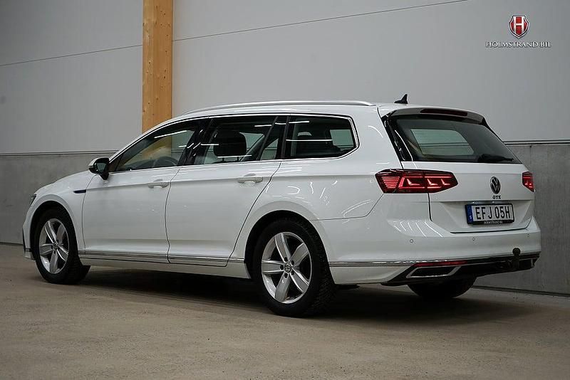 Begagnad VW Passat Executive 218 HK (160 kW) 2020 Vit Kombi