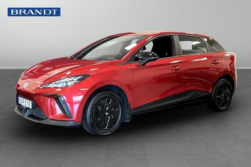 Röd Begagnad 2023 MG MG4 EV Halvkombi | 224 900 kr (Marknadspris) - Bild 1/4