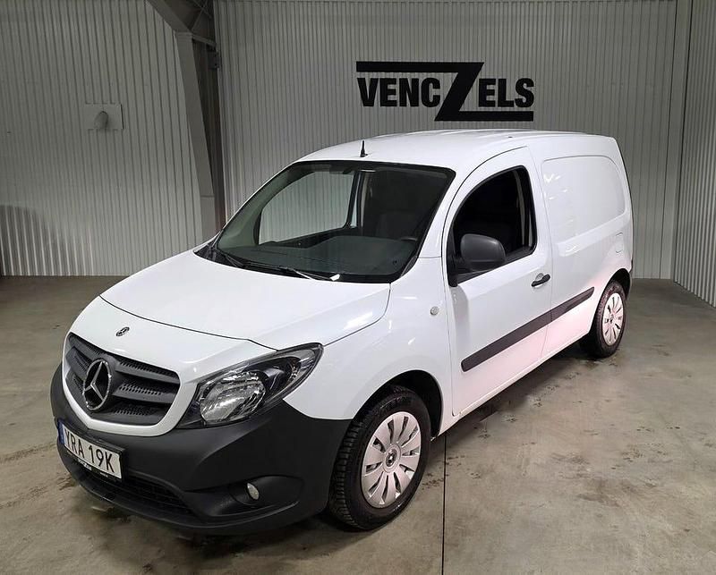 Vit Begagnad 2020 Mercedes Citan 109 Van | 124 000 kr (Dyr) - Bild 1/4