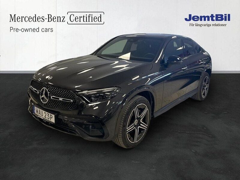Begagnad Mercedes GLC300e AMG Line Premium 338 HK (248 kW) 2023 Grå Sportkupé