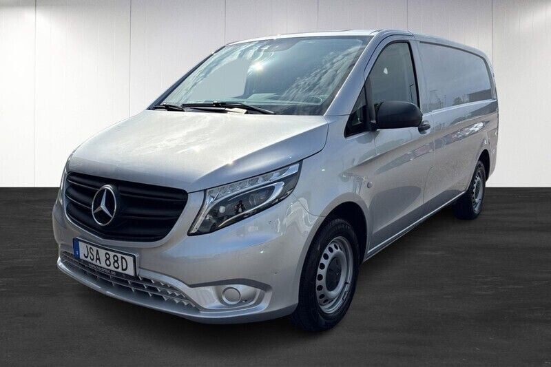 Begagnad 2021 Mercedes Vito Minibuss | 271 200 kr (Marknadspris) - Bild 1/4