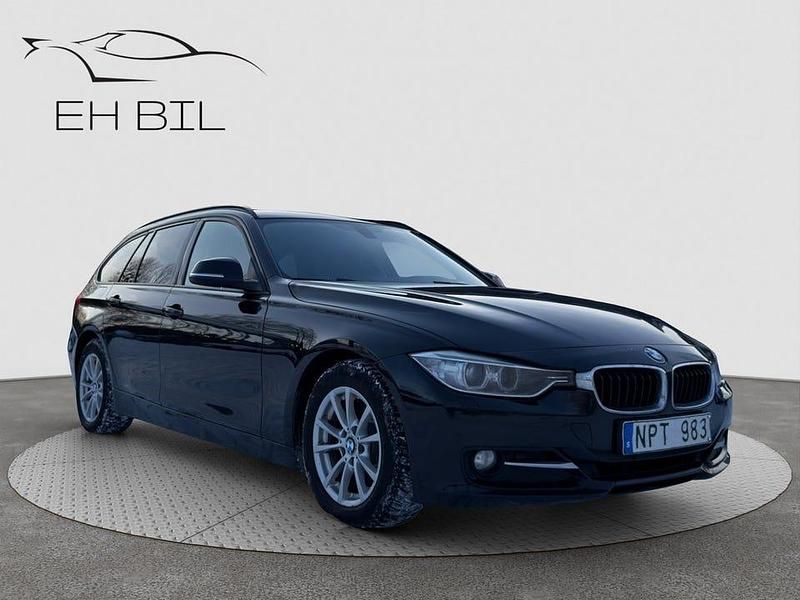 Begagnad BMW 320 Efficient Dynamics 163 HK (119 kW) 2013 Svart