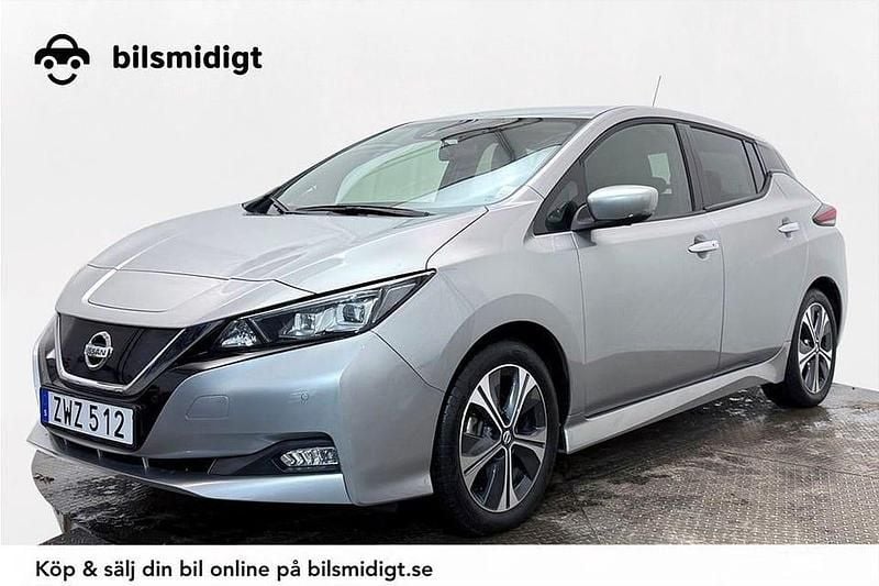 Silver Begagnad 2020 Nissan Leaf N-Connecta Halvkombi | 154 700 kr (Marknadspris) - Bild 1/3
