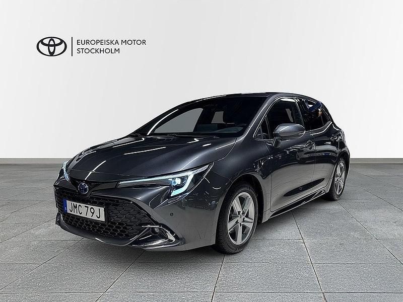 Begagnad Toyota Corolla Hybrid 141 HK (103 kW) 2024 Grå