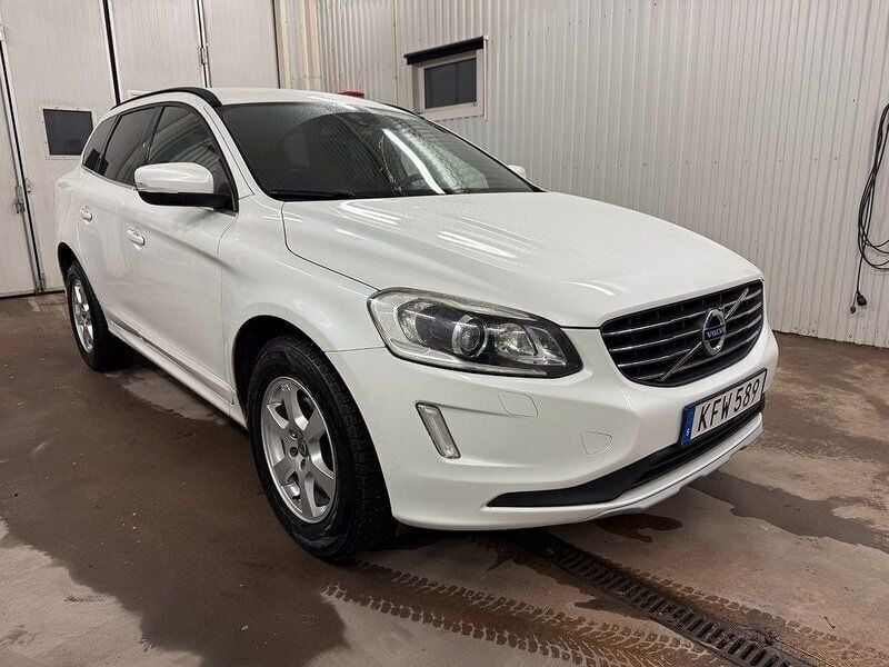 Begagnad Volvo XC60 191 HK (140 kW) 2016 Vit SUV