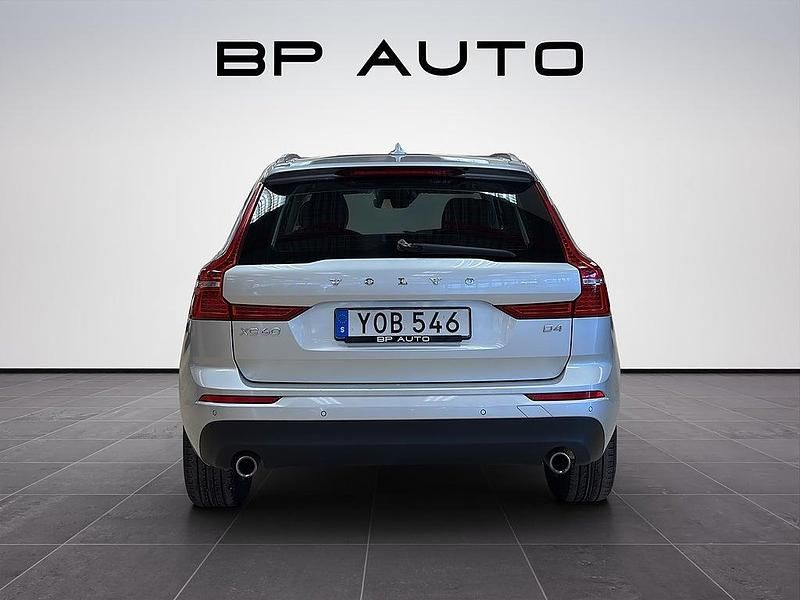Begagnad Volvo XC60 Momentum 190 HK (139 kW) 2018 Silver SUV