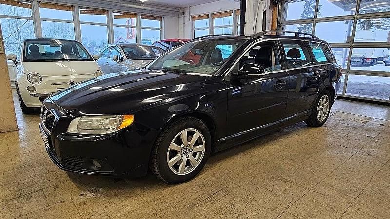 Begagnad Volvo V70 Momentum 163 HK (119 kW) 2012 Svart Kombi