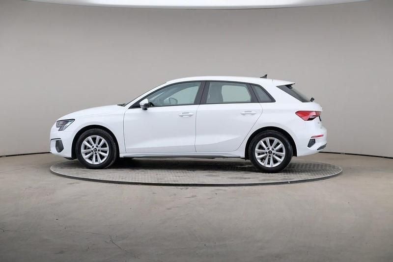 Begagnad Audi A3 150 HK (110 kW) 2022 Ibisvit (solid) Sedan