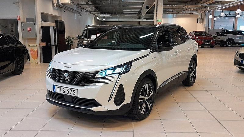 Vit Begagnad 2022 Peugeot 3008 GT SUV | 294 900 kr (Marknadspris) - Bild 1/4