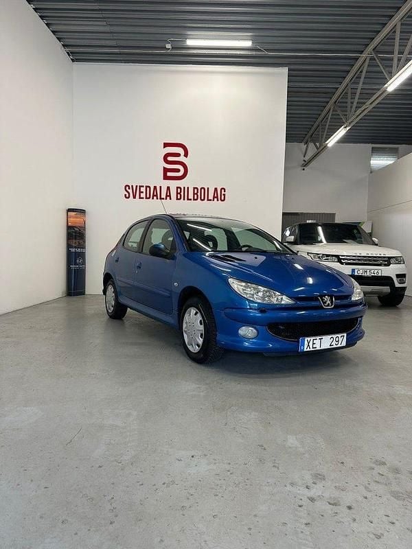 Blå Begagnad 2006 Peugeot 206 Halvkombi | 18 900 kr (Marknadspris) - Bild 1/4