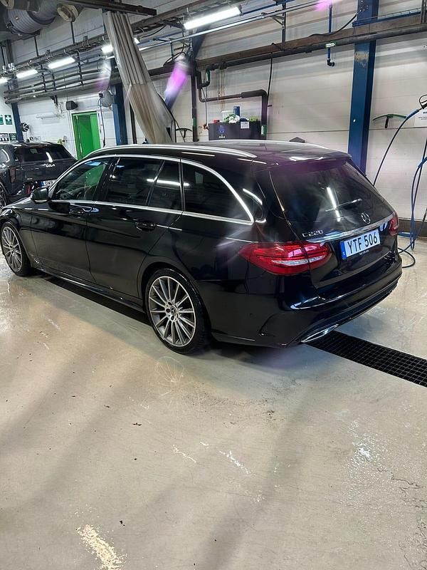 Begagnad Mercedes C220 170 HK (125 kW) 2018