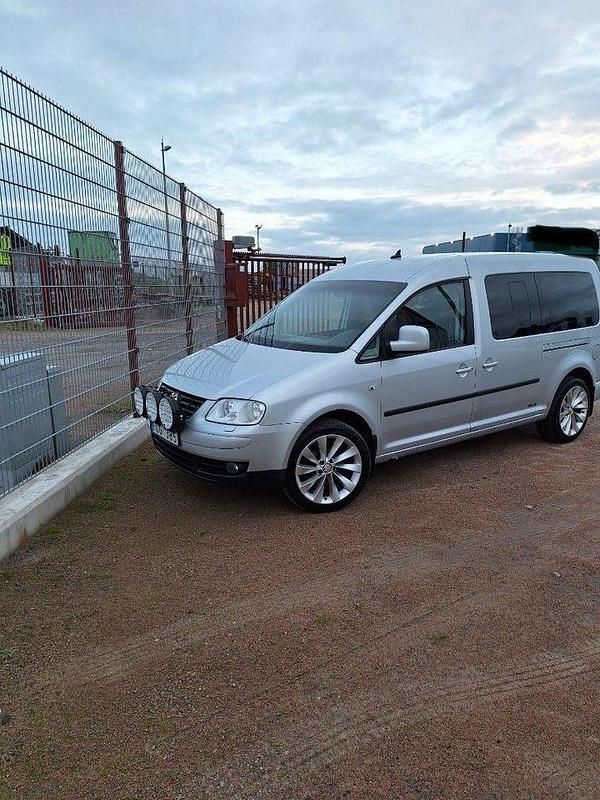 Silver Begagnad 2009 VW Caddy Maxi Minibuss | 60 000 kr (Dyr) - Bild 1/2