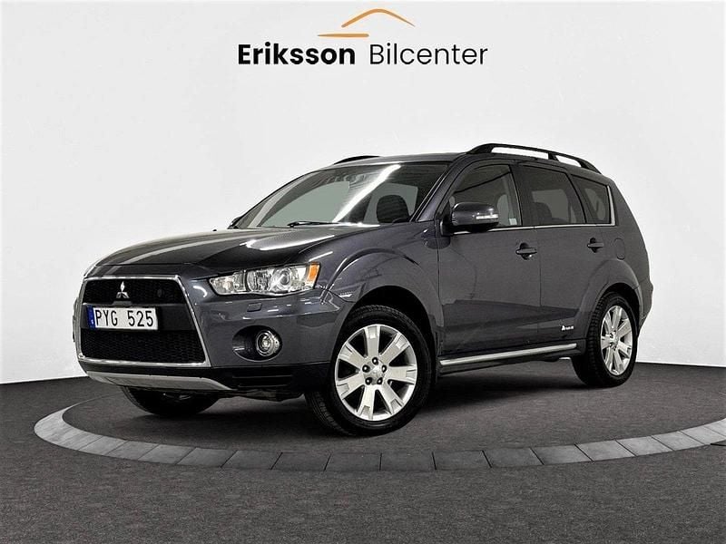 Mörkgrå Begagnad 2011 Mitsubishi Outlander SUV | 69 900 kr (Marknadspris) - Bild 1/4