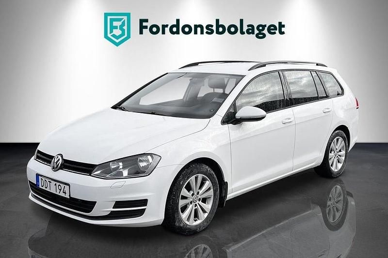 Vit Begagnad 2014 VW Golf VII Kombi | 84 900 kr (Marknadspris) - Bild 1/4
