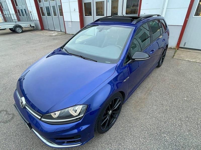 Begagnad VW Golf VII R 301 HK (221 kW) 2015 Blå Kombi