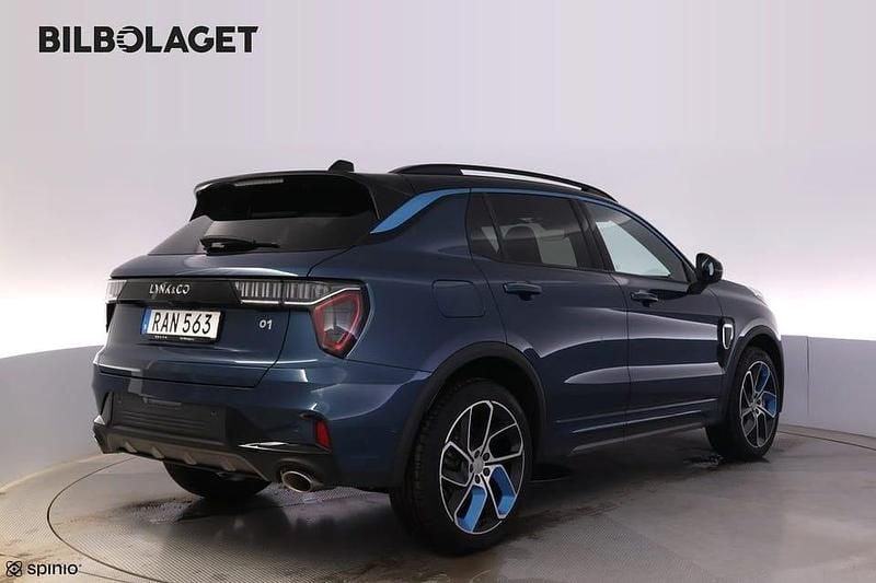 Begagnad Lynk & Co 01 261 HK (191 kW) 2023 SUV