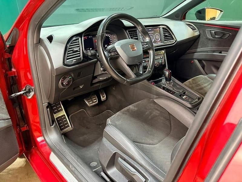 Begagnad Seat Leon ST 4Drive 301 HK (221 kW) 2018 Röd Kombi