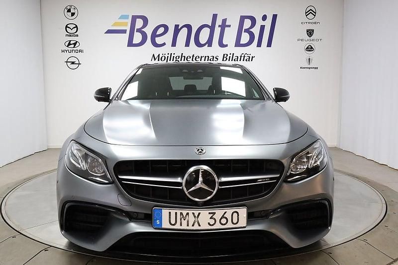 Begagnad Mercedes E63S AMG AMG 612 HK (450 kW) 2018 Grå Sedan