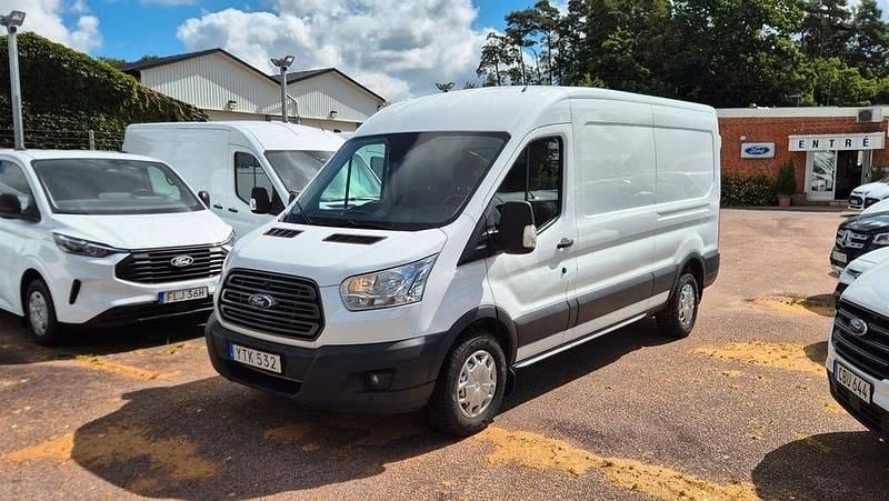 Vit Begagnad 2019 Ford Transit | 136 250 kr (Bra pris) - Bild 1/4