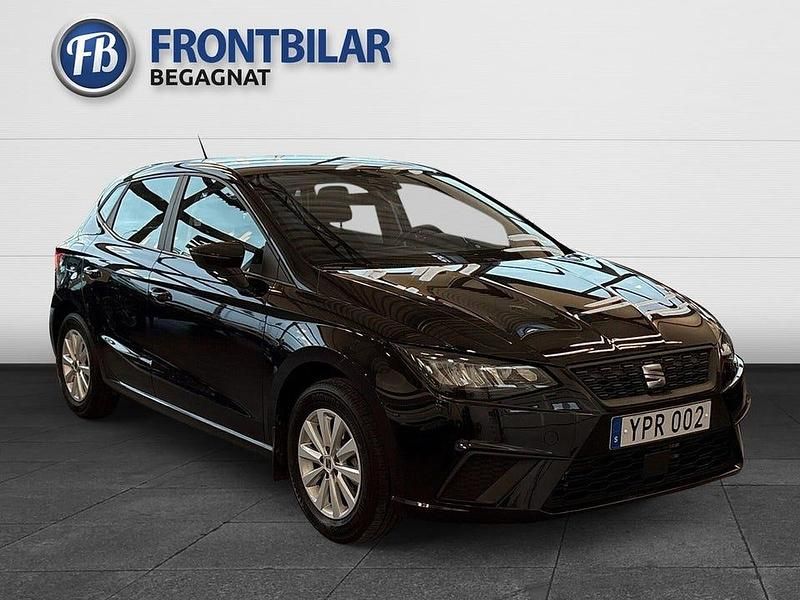 Blå Begagnad 2022 Seat Ibiza Halvkombi | 179 900 kr (Marknadspris) - Bild 1/3