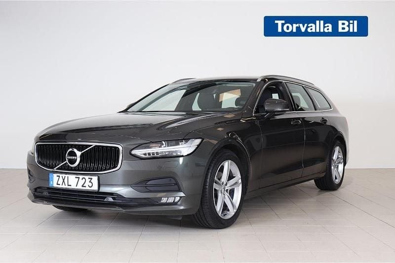 Mörkgrå Begagnad 2019 Volvo V90 Momentum Kombi | 279 900 kr (Marknadspris) - Bild 1/3