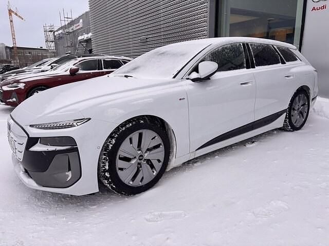 Begagnad Audi A6 e-tron S-Line 314 kW (428 HK) 2025 Glaciärvit metallic Kombi