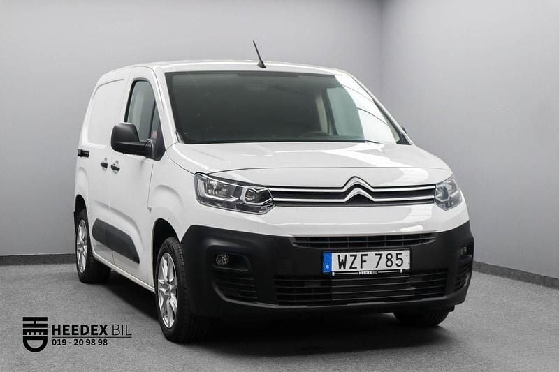 Vit Begagnad 2020 Citroën Berlingo Minibuss | 99 700 kr (Superpris) - Bild 1/4