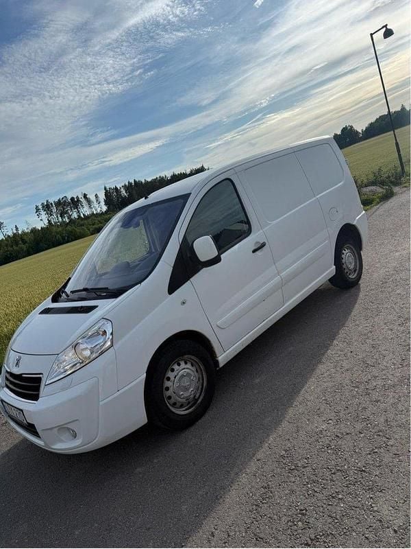 Vit Begagnad 2015 Peugeot Expert Van | 57 000 kr (Bra pris) - Bild 1/4