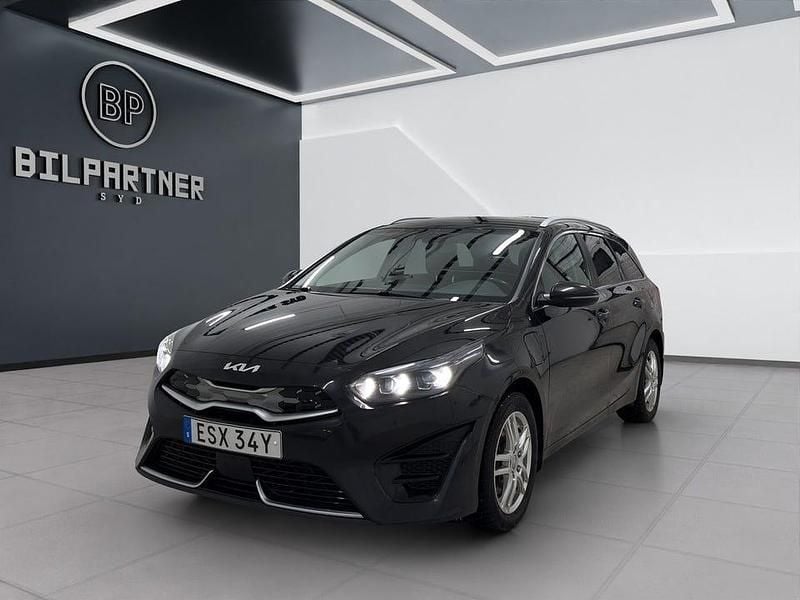 Begagnad Kia Ceed Sportswagon Advance 141 HK (103 kW) 2022 Svart Kombi