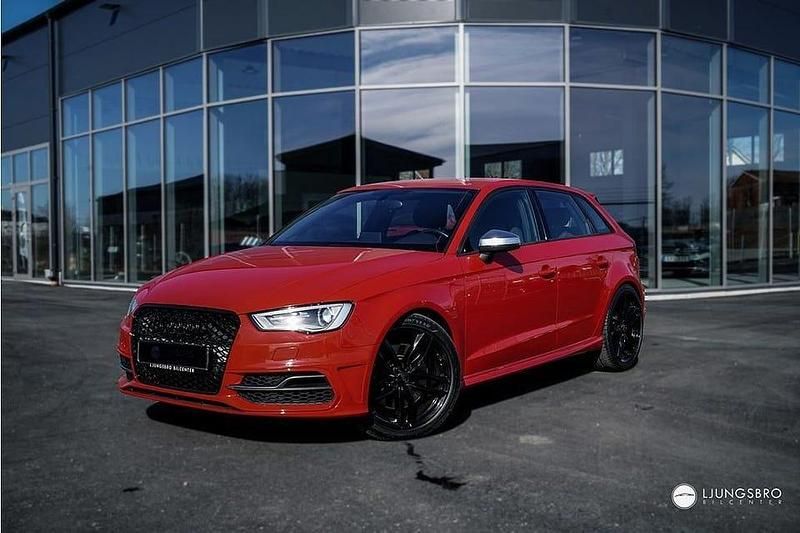 Röd Begagnad 2014 Audi S3 Sportback Halvkombi | 284 900 kr (Marknadspris) - Bild 1/4