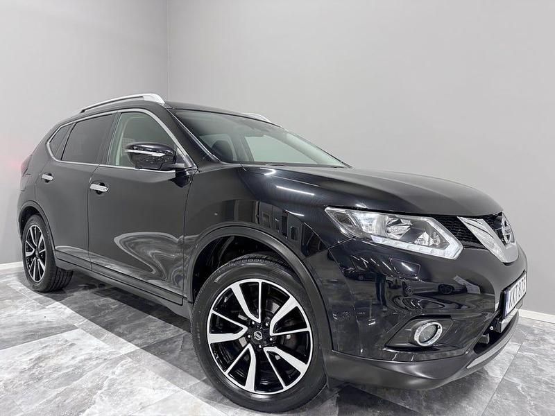 Svart Begagnad 2014 Nissan X-Trail 360º SUV | 124 900 kr (Marknadspris) - Bild 1/4
