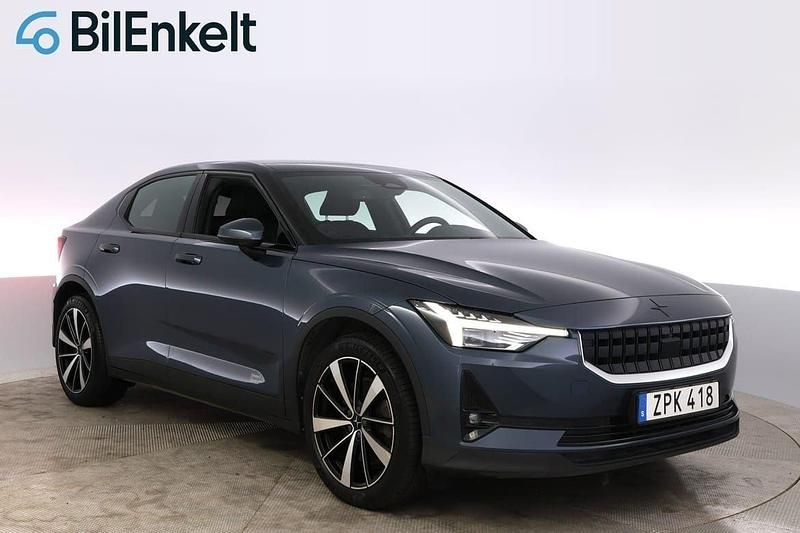 Mörkblå (blå) Begagnad 2021 Polestar 2 Pilot Sedan | 319 900 kr (Marknadspris) - Bild 1/4