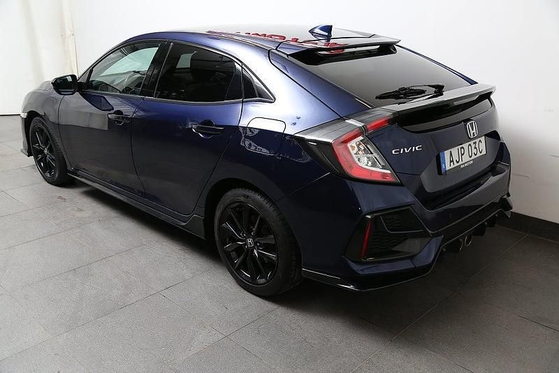Begagnad Honda Civic Sport Plus 182 HK (133 kW) 2021 Mörkblå Halvkombi