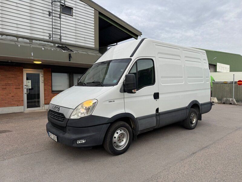 Vit Begagnad 2013 Iveco Daily Van | 89 900 kr (Bra pris) - Bild 1/4