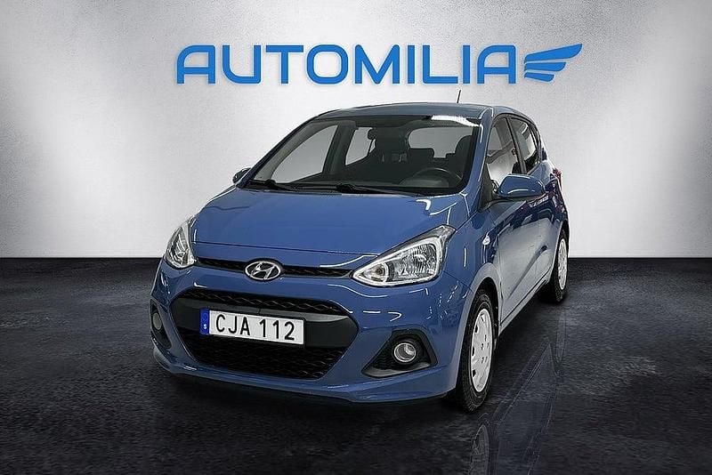 Blå Begagnad 2015 Hyundai i10 Comfort Halvkombi | 94 900 kr (Marknadspris) - Bild 1/4
